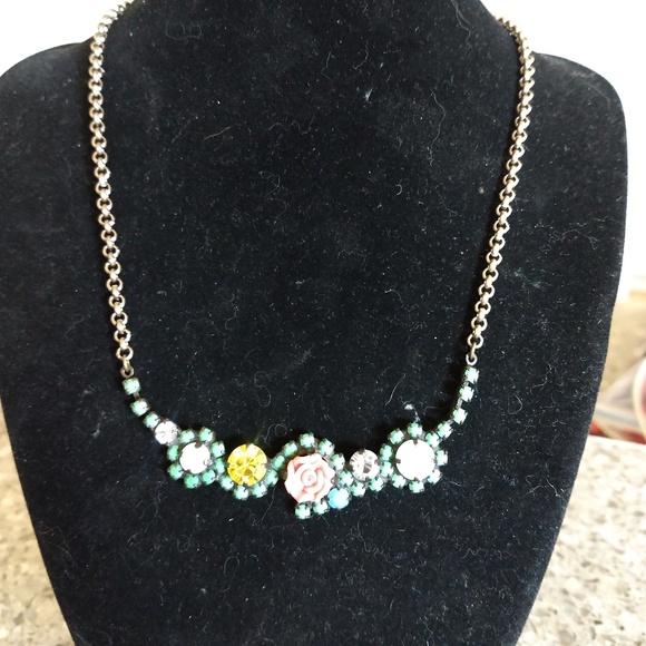 Necklace - Picture 2 of 3